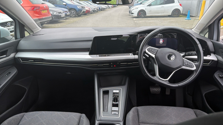 Volkswagen Golf 1.5 eTSI 150 Life 5dr DSG Petrol Hatchback